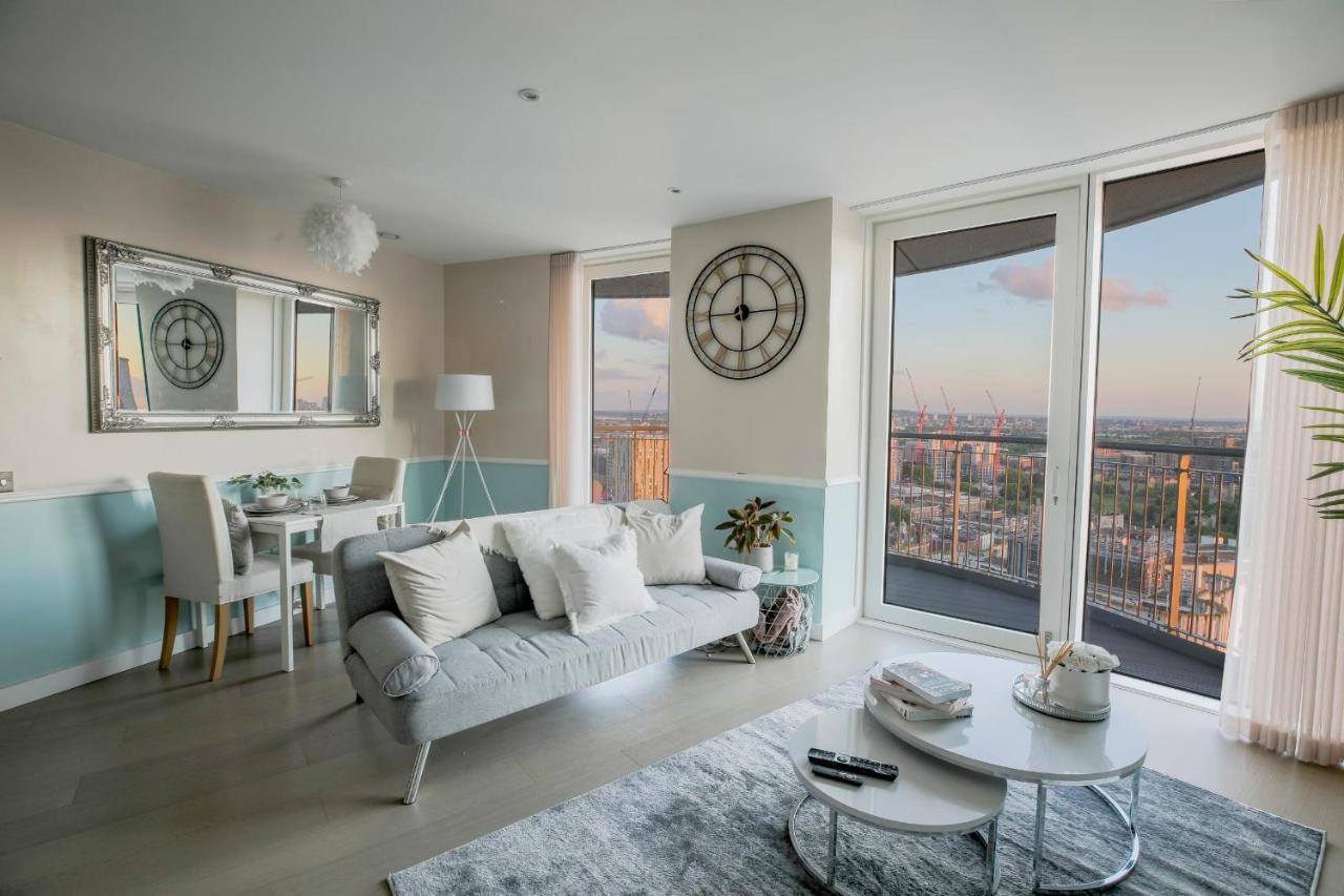 Amazing London City Skyline View & Transport Links Barking  Extérieur photo